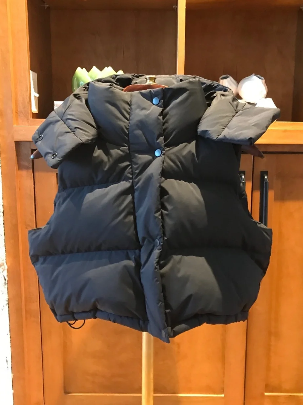 LULULEMON WONDER PUFF SUPER-CROPPED REMOVABLE HOOD BLACK VEST